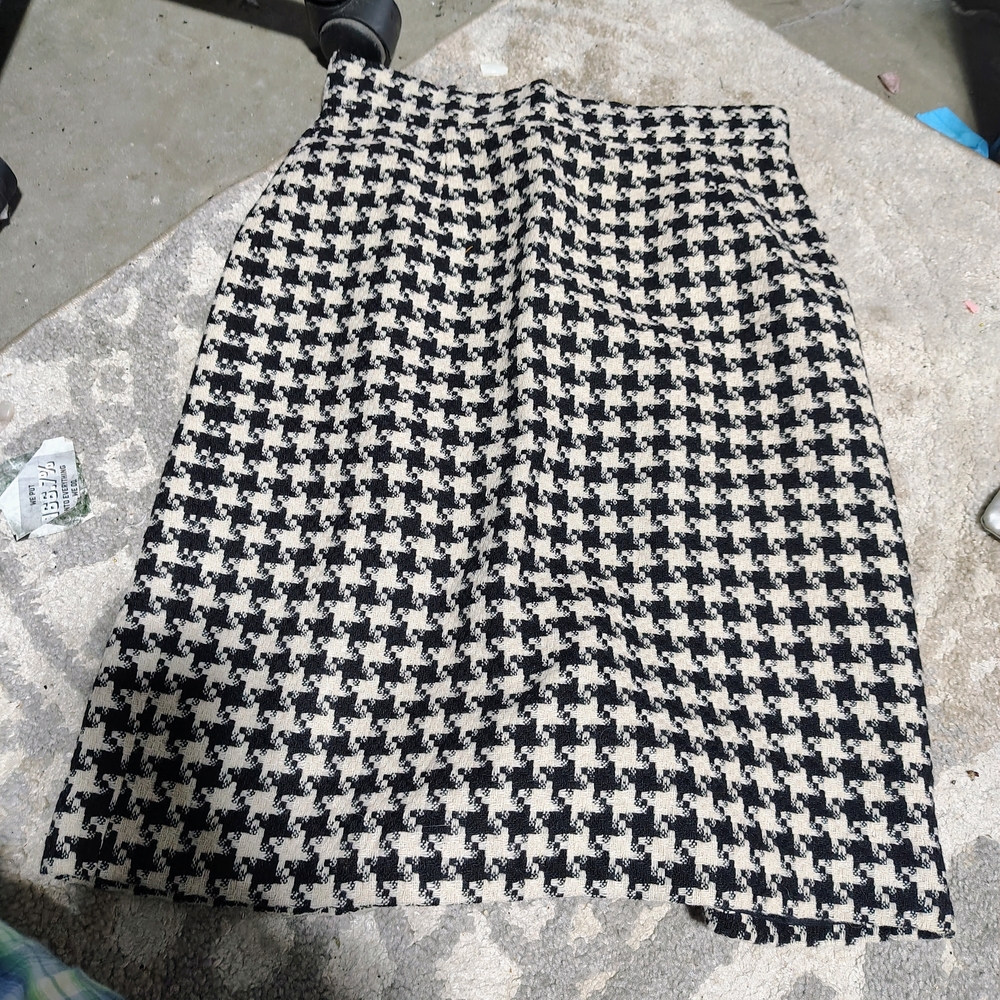 Design Partnership Houndstooth Mini Skirt Black White Woven Tweed Size 6 USA - Picture 3 of 3